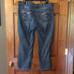 Suki Silver Capris size: 16